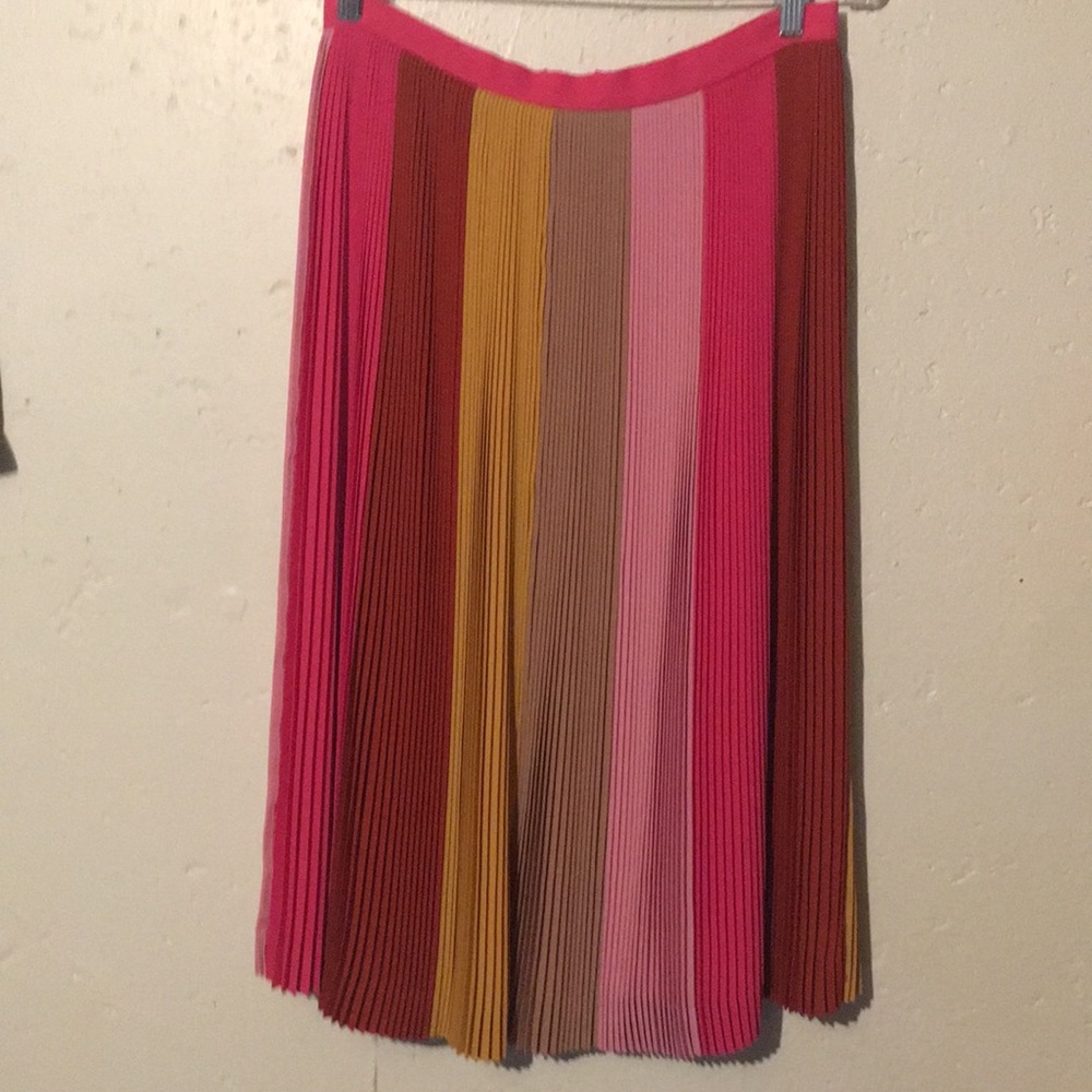 Fun skirt add a tee. J crew collections!!